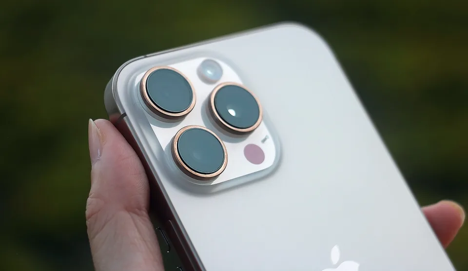 Камера iPhone 16 Pro