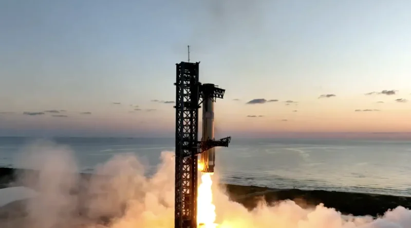 SpaceX запускає Starship і вперше ловить носій Super Heavy на "палички"