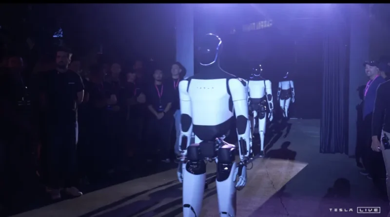 Ілон Маск показав, на що здатні людиноподібні роботи Tesla Optimus