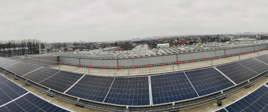 «Нова пошта» запустила першу сонячну електростанцію потужністю 1 МВт