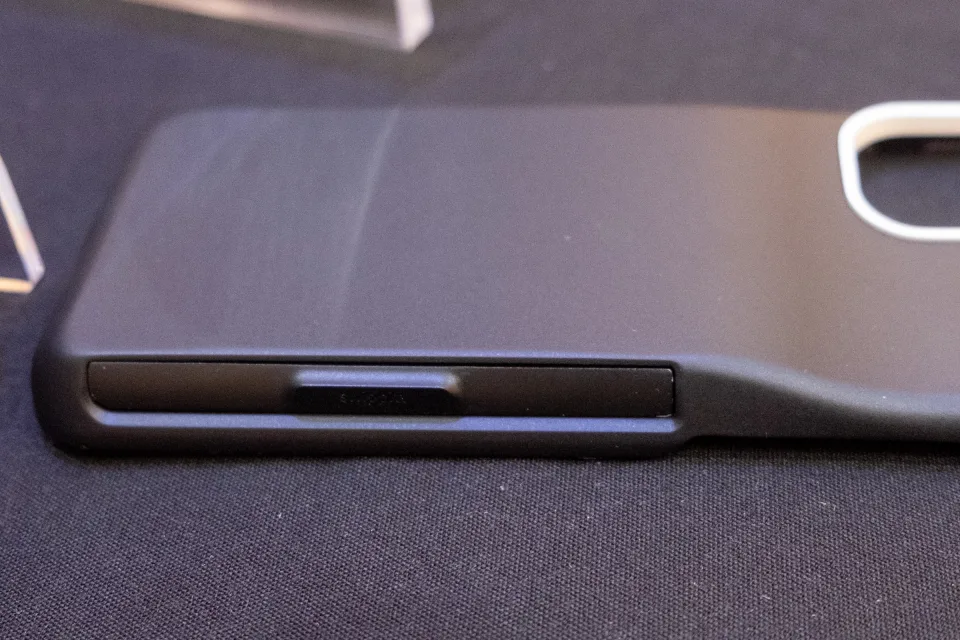 На CES 2025 представлено Swippit Hub — інноваційний спосіб зарядки вашого iPhone