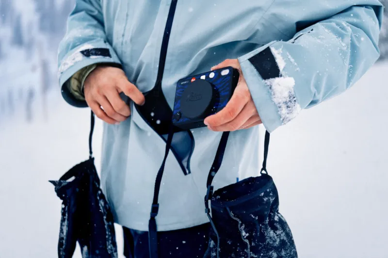 Leica випустила ексклюзивну камеру Sofort 2 Burton Special Edition