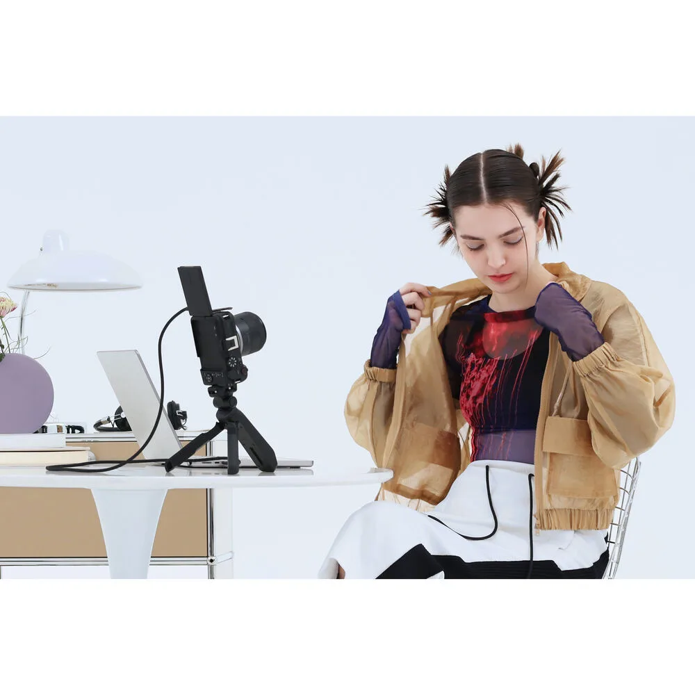 Canon EOS R50 V Mirrorless Camera