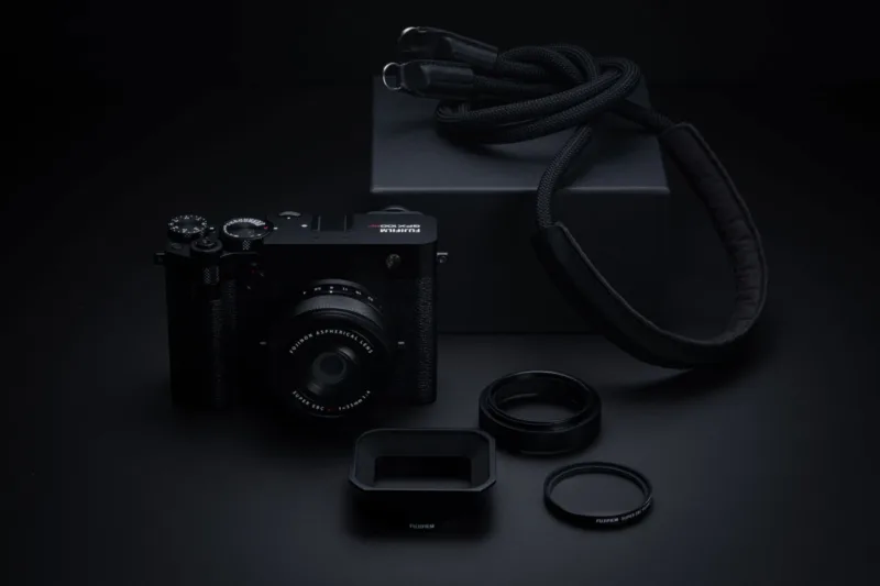 Fujifilm GFX100RF — нова середньоформатна компактна камера на 102 МП