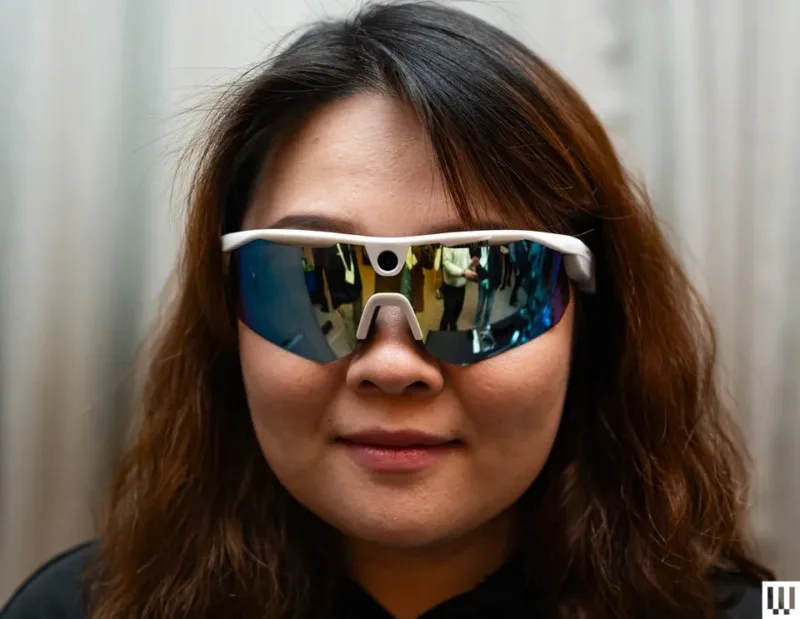 Велосипедні окуляри з вбудованою екшн-камерою