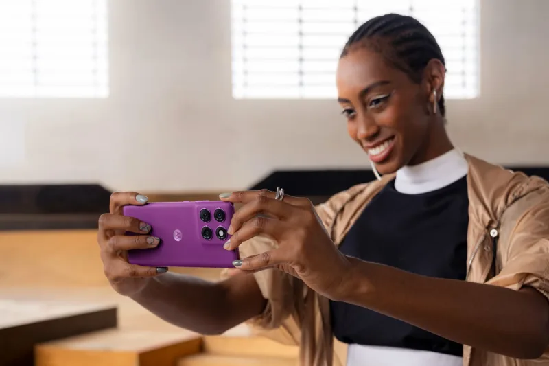 Motorola представила Edge 60 та 60 Pro: міцні та яскраві смартфони з новим дизайном