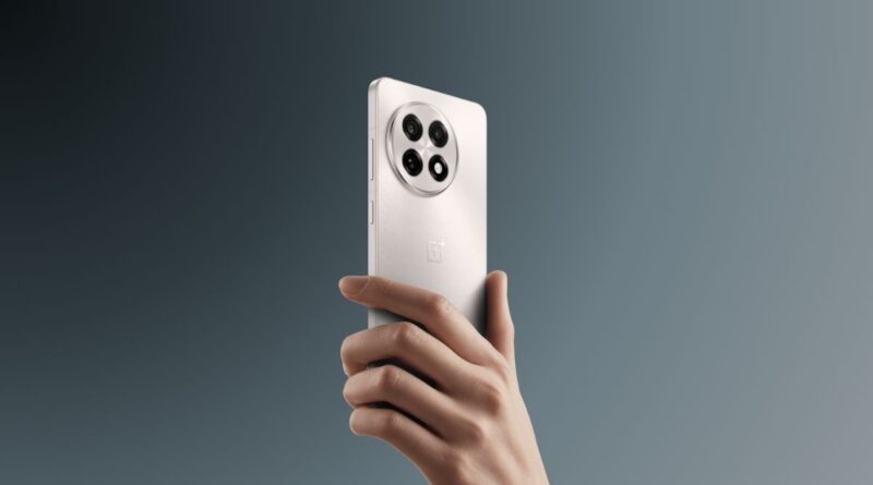 Огляд OnePlus 13R: потужний середняк із флагманським процесором та компромісами