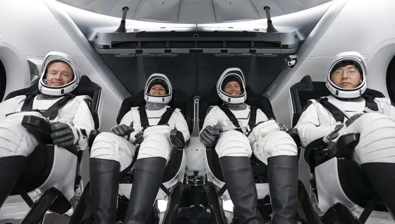 SpaceX запускає Fram2 — перший космічний літак з екіпажем для дослідження полярних регіонів Землі