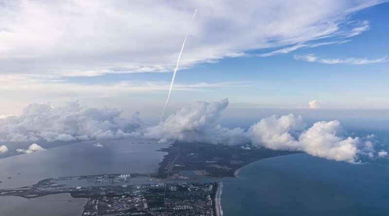 Amazon вивела на орбіту перші супутники Kuiper — конкурента Starlink