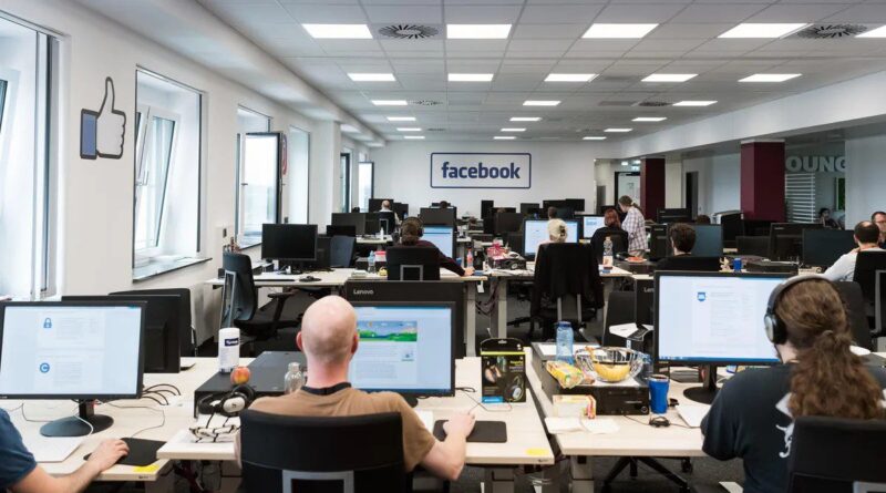 Модератори контенту об'єднуються проти гігантів Big Tech