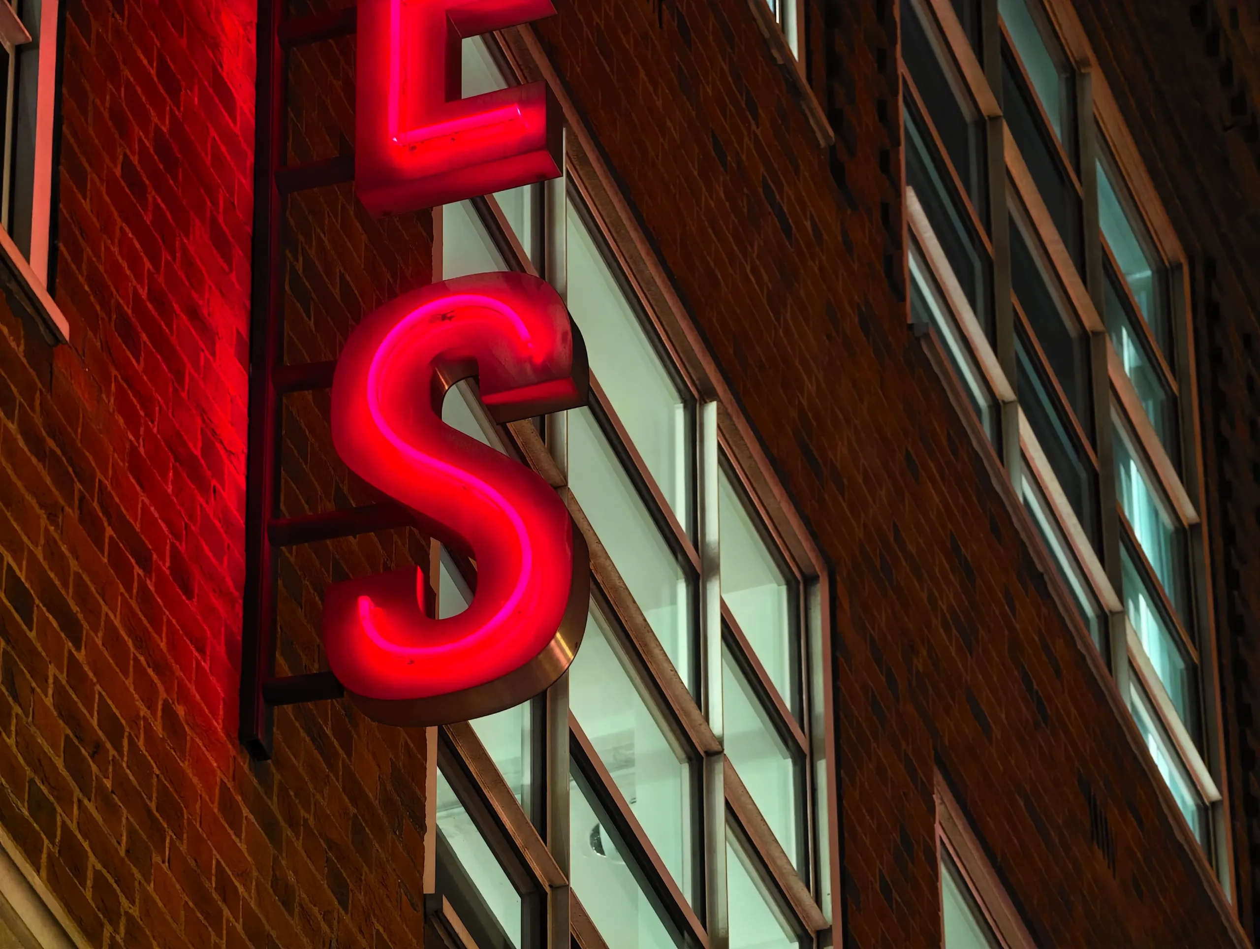 Огляд Vivo X200 Ultra з Photography Kit: смартфон, що замінює дзеркалку