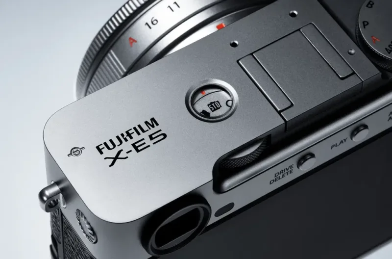 Fujifilm X-E5 — довгоочікувана відповідь для фанатів X100VI, які хотіли змінні об’єктиви