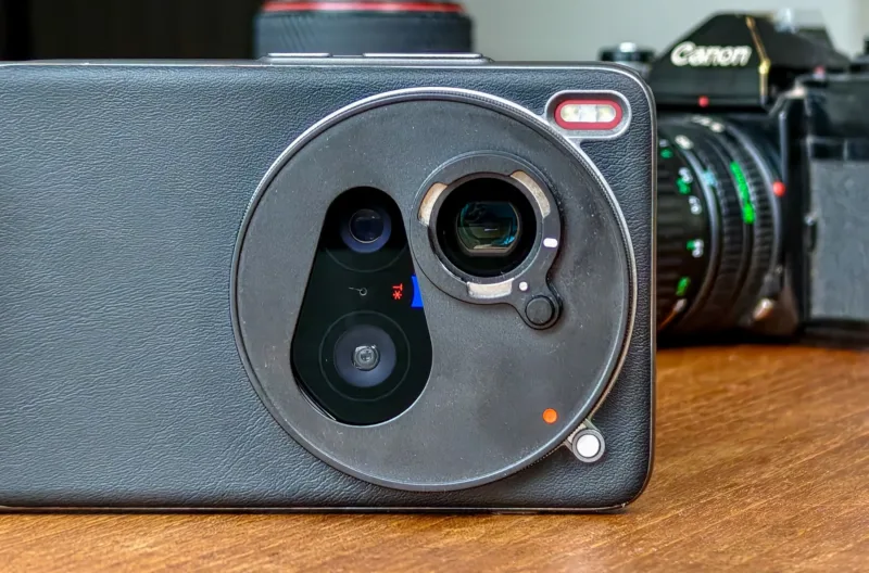 Огляд Vivo X200 Ultra з Photography Kit: смартфон, що замінює дзеркалку