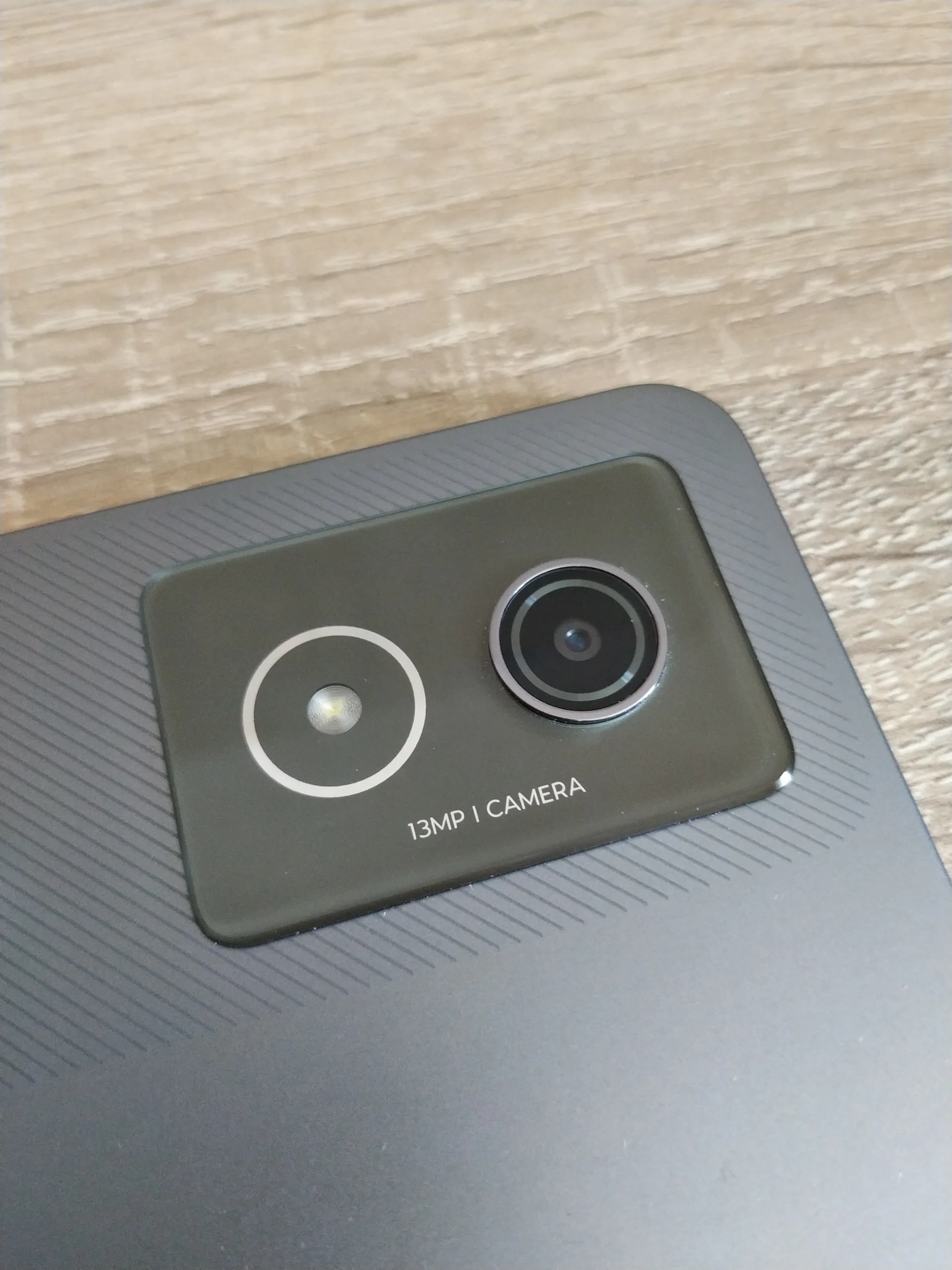 Огляд Lenovo Idea Tab Pro 8/256 - зображення