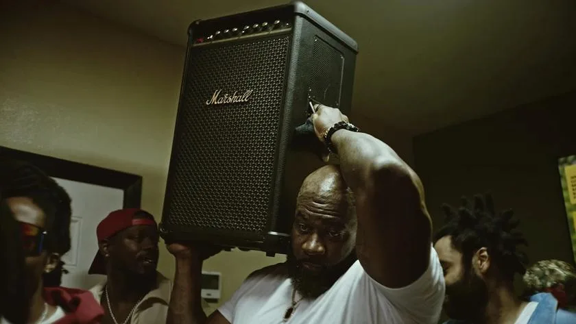 Marshall презентує паті-колонку Bromley 750 з дизайном гітарного підсилювача та до 40 годин роботи