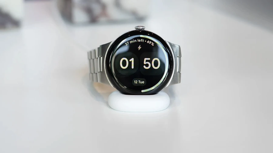 Google представила Pixel Watch 4 з довшим часом роботи, покращеним дисплеєм та новими функціями