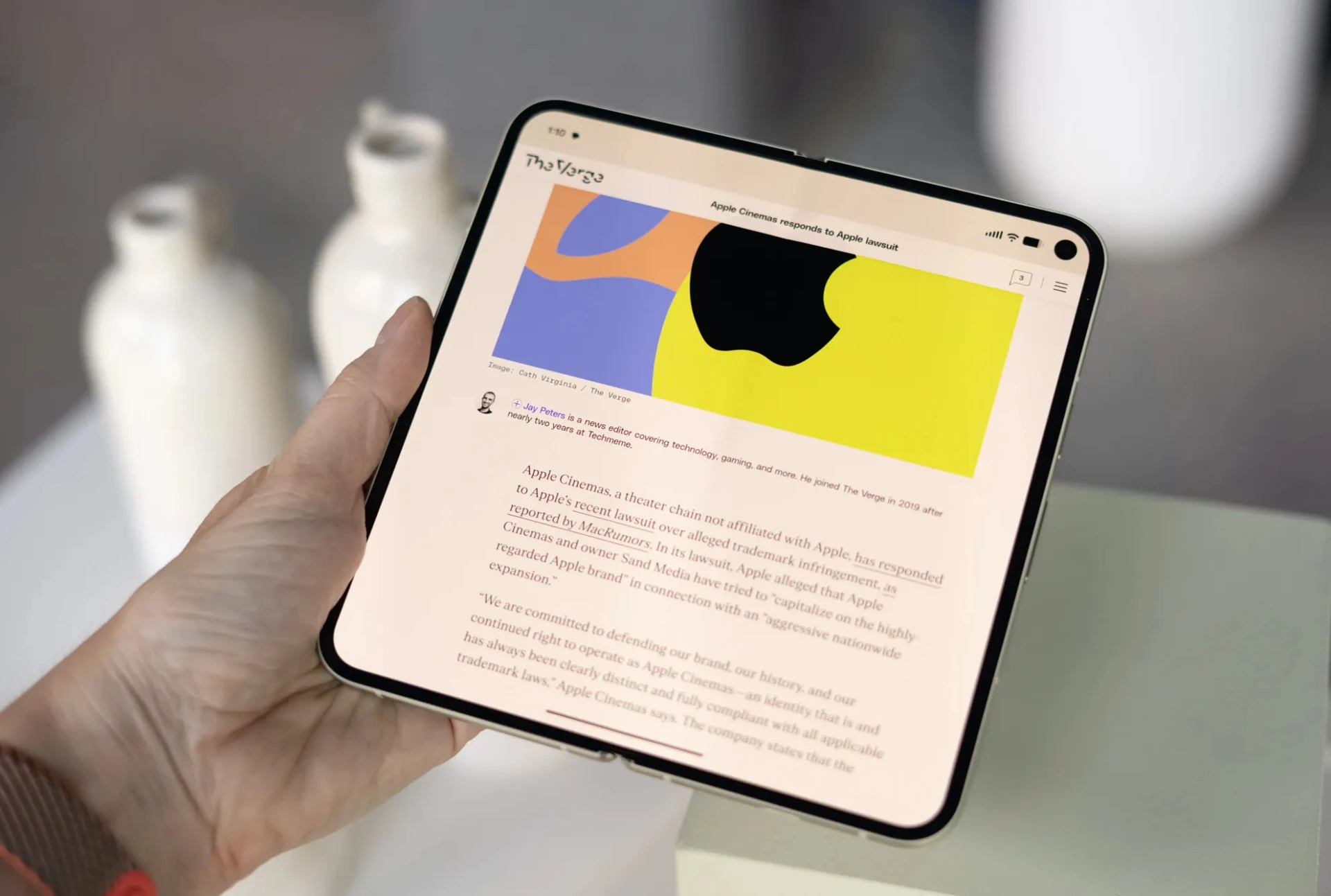 Google Pixel 10 Pro Fold: покращена пилостійкість IP68, Qi2 зарядка та оновлені камери