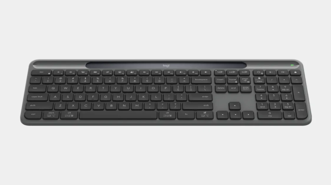 Logitech представила клавіатуру Signature Slim Solar+ K980