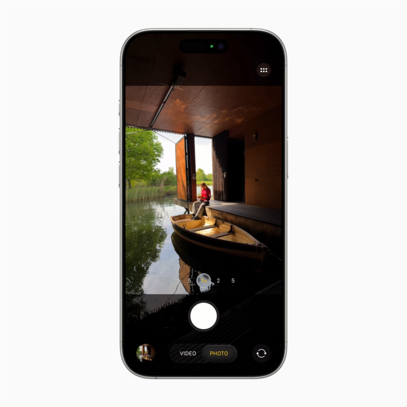 iOS 26 з дизайном Liquid Glass вже доступна: огляд всіх головних функцій