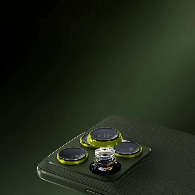 Edge 70 - Camera Lens