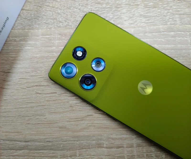 Огляд Motorola G86 5G: коли екран коштує компромісів