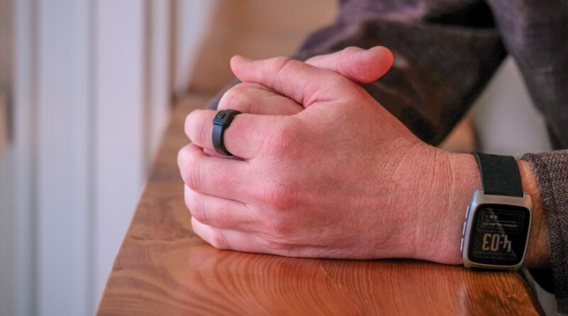 Засновник Pebble представив смарт-кільце Index 01 за $75: «зовнішня пам'ять» для мозку