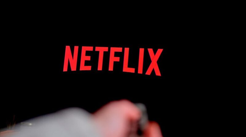 Netflix відключає функцію Cast: телефон більше не працюватиме як пульт для нових телевізорів