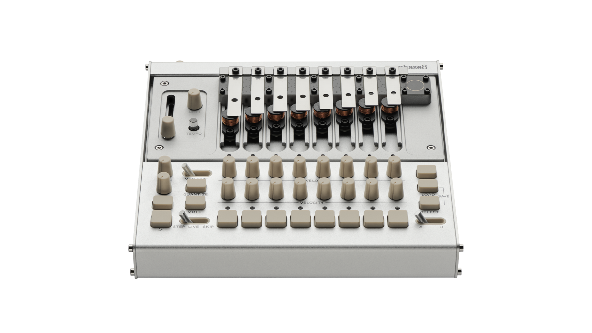 Korg Phase8 поєднує сталеві резонатори калімби з цифровим керуванням