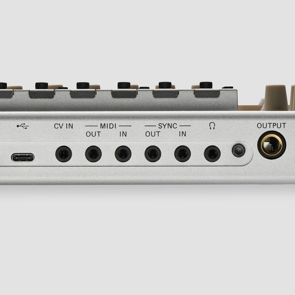 Korg Phase8 поєднує сталеві резонатори калімби з цифровим керуванням