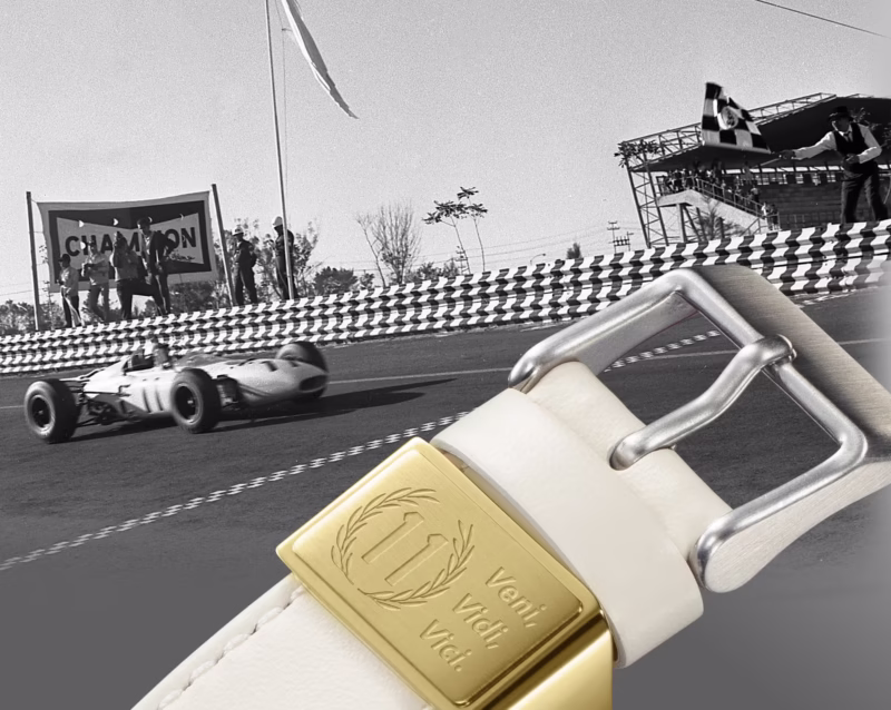 Casio випускає лімітований годинник Edifice ECB-2300HR-1A до 60-річчя тріумфу Honda в F1