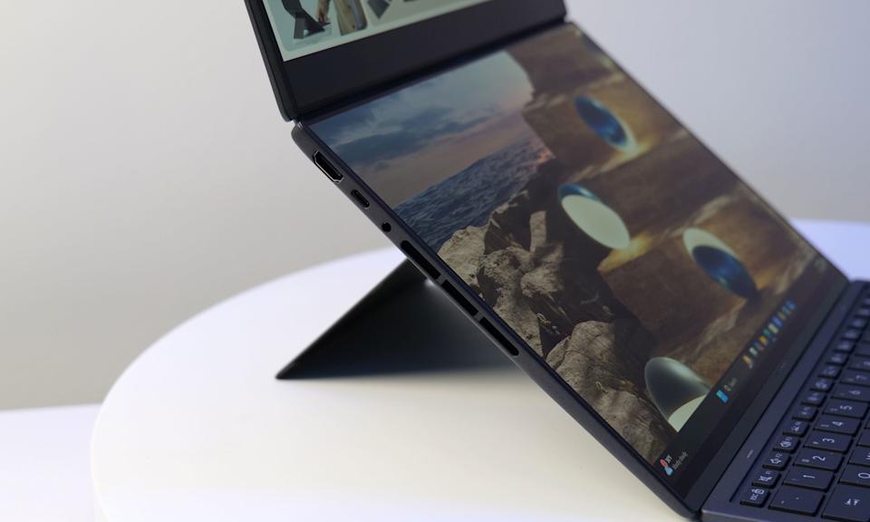 ASUS на CES 2026 показала Zenbook Duo 2026: кардинальний редизайн двоекранного ноутбука