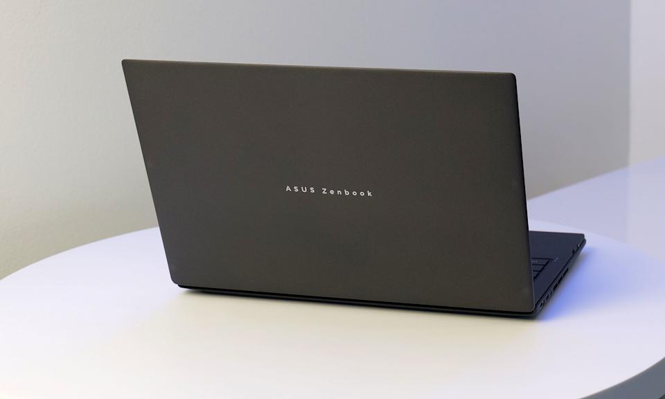 ASUS на CES 2026 показала Zenbook Duo 2026: кардинальний редизайн двоекранного ноутбука