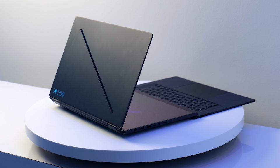 ASUS представила ROG Zephyrus Duo — ігровий ноутбук з двома екранами