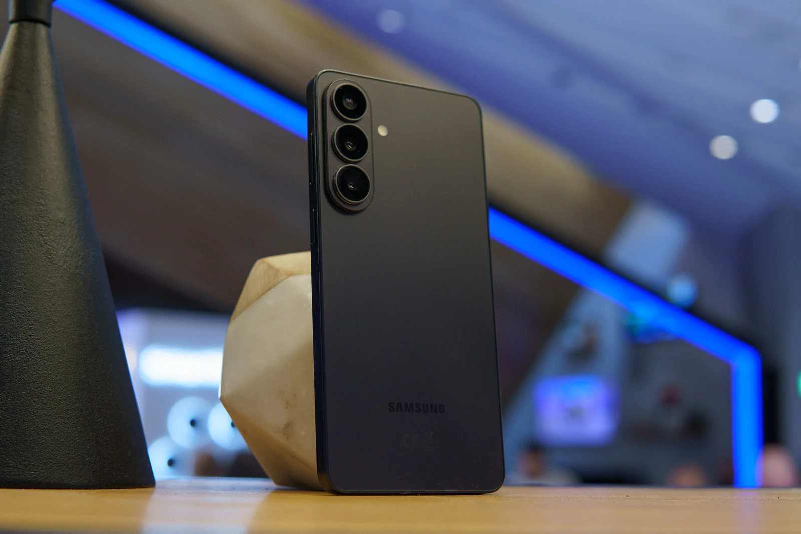 Samsung офіційно представила Galaxy S26 та S26 Plus: характеристики та ціни нових флагманів