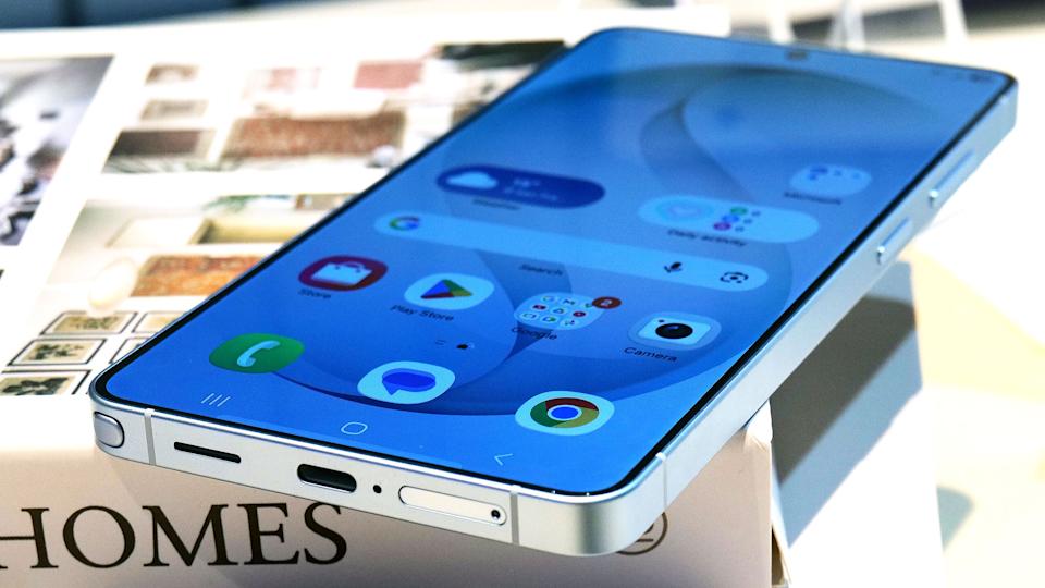 Samsung офіційно представила Galaxy S26 Ultra: екран приватності, камера f/1.4 та нові ШІ-функції