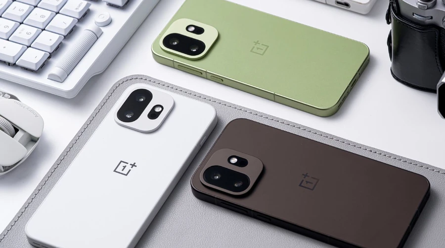 OnePlus 15T представлено офіційно: компактний флагман із батареєю 7500 мА·год