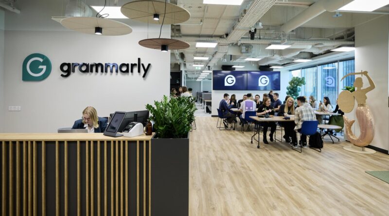 Grammarly додає українську: ШІ-асистент тепер підтримує 17 нових мов