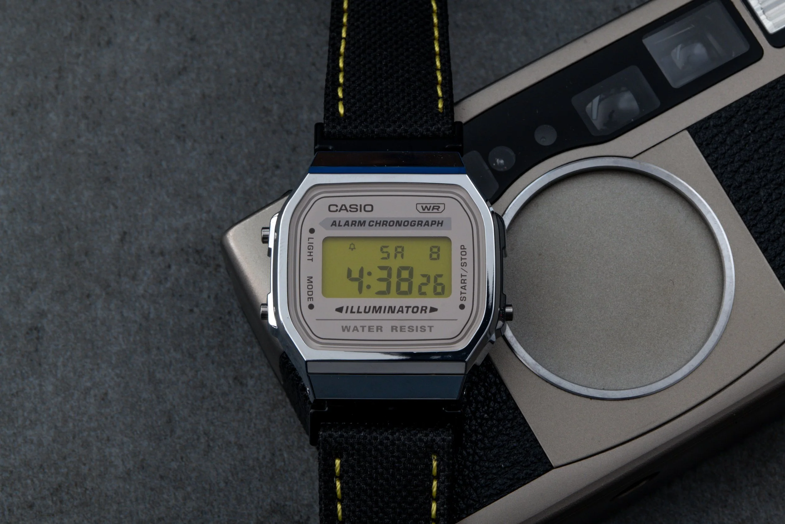 Casio випускає N168 — кастомний годинник у стилі камер Nikon