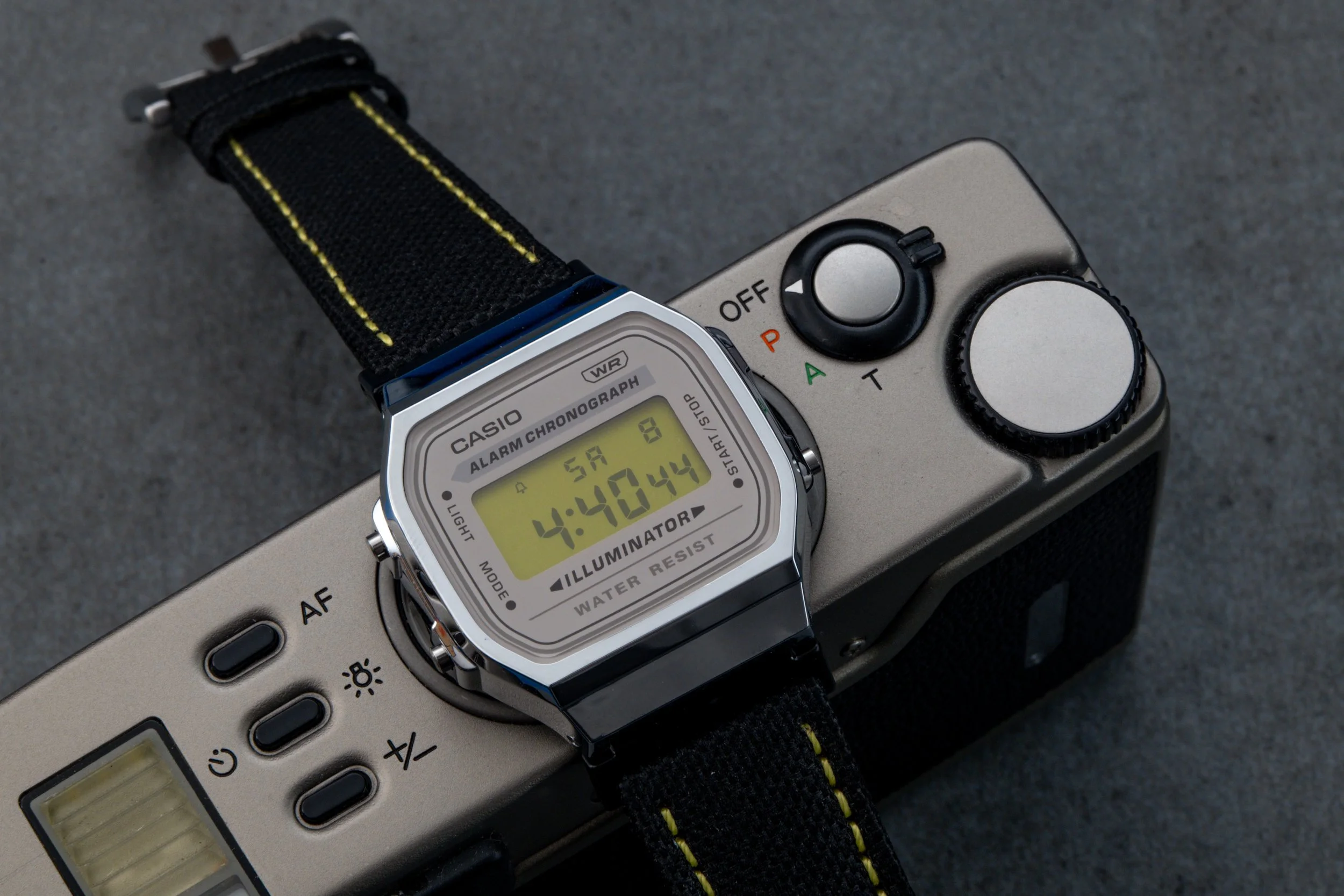 Casio випускає N168 — кастомний годинник у стилі камер Nikon