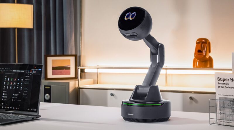 Lenovo представила настільного робота-помічника та ШІ-годинник для офісу на MWC 2026