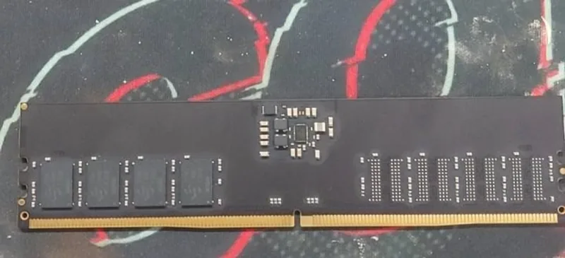 ASRock додала підтримку HUDIMM DDR5 для бюджетних ПК