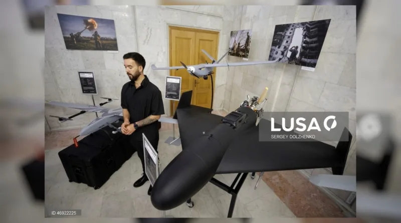 Україна вперше показала дрон «Січень» із дальністю 1400 км