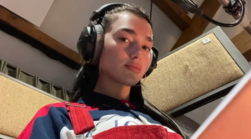 Дуа Ліпа допомогла зібрати кошти на пікап для українського батальйону