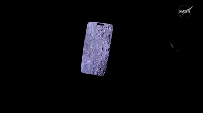 Астронавт Artemis II сфотографував зворотний бік Місяця на iPhone 17 Pro