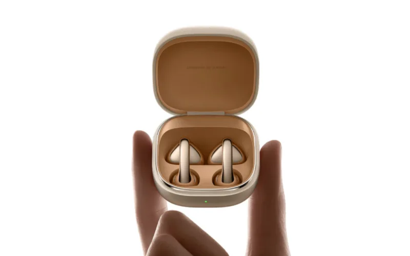 Xiaomi випустила Clip Earbuds — свої перші навушники-кліпси
