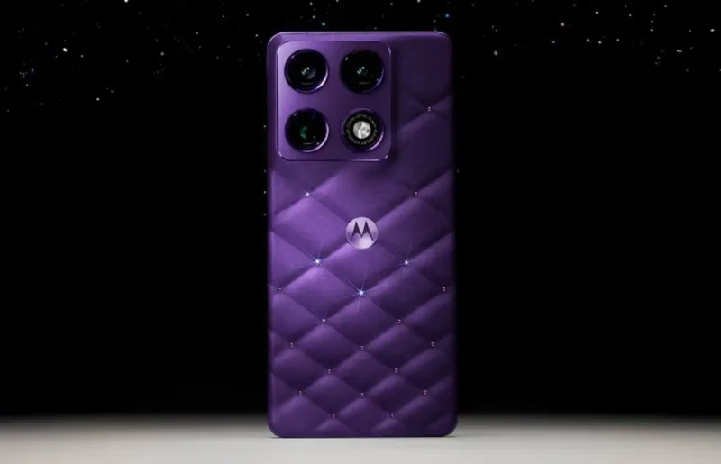 Motorola представила Signature Brilliant Collection з кристалами Swarovski