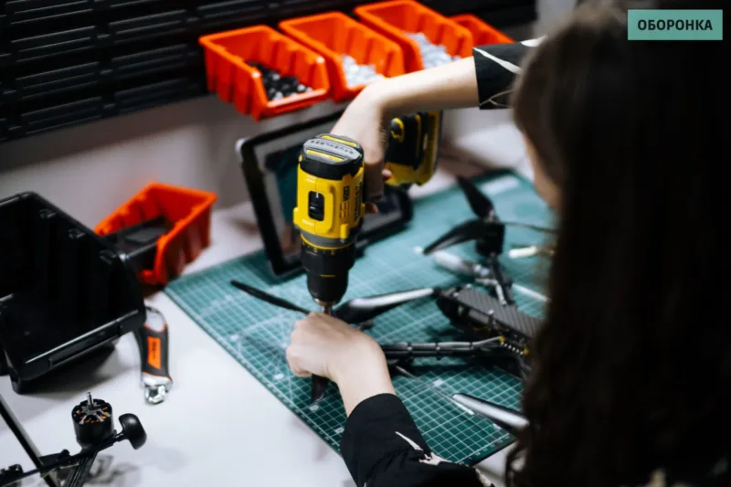 Vyriy Industries показала виробництво FPV-дронів кожні 3 хвилини