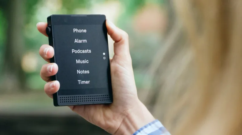 Light Phone III отримає сторонні застосунки через власну SDK-програму