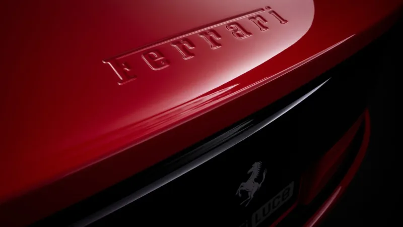 Ferrari представила Luce — електромобіль потужністю 1035 к.с., створений разом із Джоні Айвом