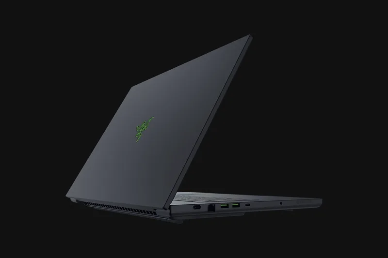 Razer оновила ноутбук Blade 18: RTX 5090, Intel Core Ultra 9 290HX Plus, 2 Тб SSD та ціна до $7000